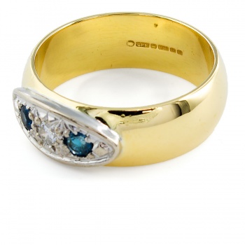 18ct Gold Sapphire/Diamond 3 Stone Ring Size Q